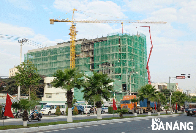  The Son Tra District Health Centre is one of the 13 healthcare projects receiving additional capital in 2022. Photo: TRIEU TUNG