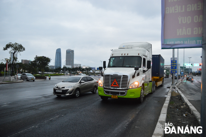 Main roads are dedicated for all kinds of four-wheeled vehicles