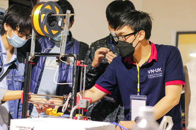 Students from senior high schools in Da Nang participate in the U-Invent competition. Photo courtesy of Vietnam - UK Institute of Research and Executive Education, University of Da Nang (UD)