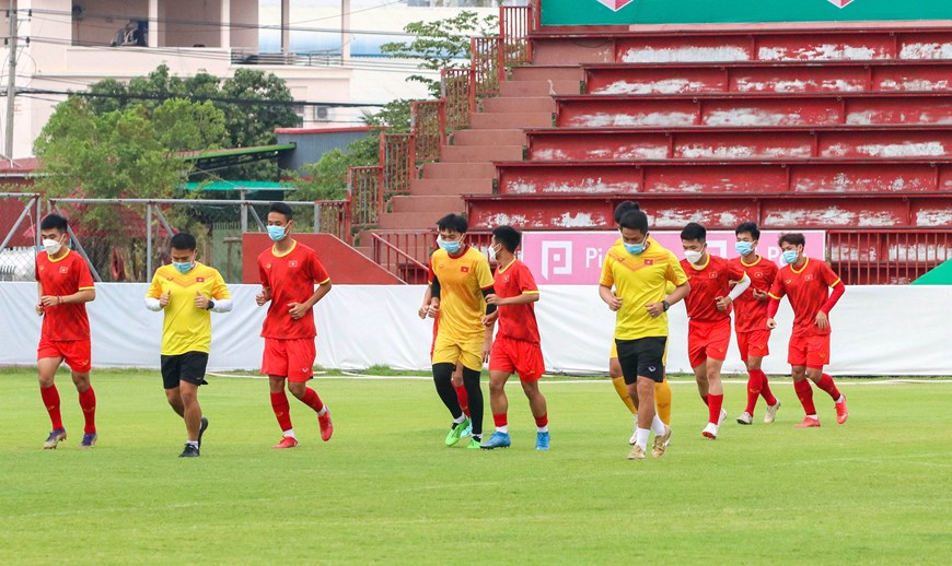 •       Nếu không có thêm ca nhiễm Covid-19 trong sáng nay (26-2), U23 Việt Nam dự kiến có 15 cầu thủ đăng ký thi đấu trận chung kết gặp U23 Thái Lan. (Ảnh: VFF)