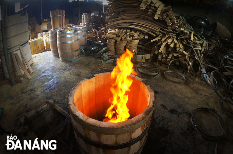 Heat bending of wood