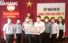 Vận động tiếp nhận, phân phối các nguồn đóng góp, hỗ trợ