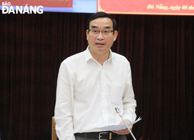 Chairman of the municipal People's Committee Le Trung Chinh