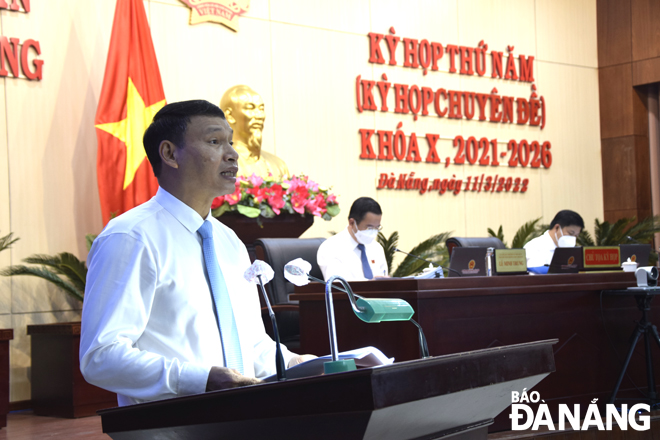 Standing Vice Chairman of the Da Nang People’s Committee Ho Ky Minh speaking at the event.