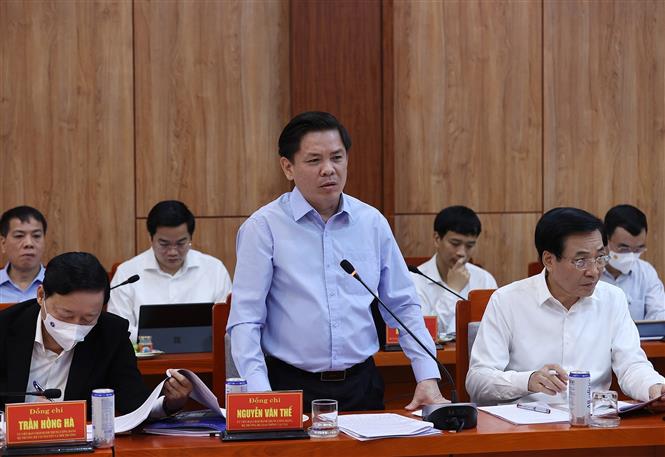Bộ trưởng Bộ Giao thông và Vận tải Nguyễn Văn Thể phát biểu. 