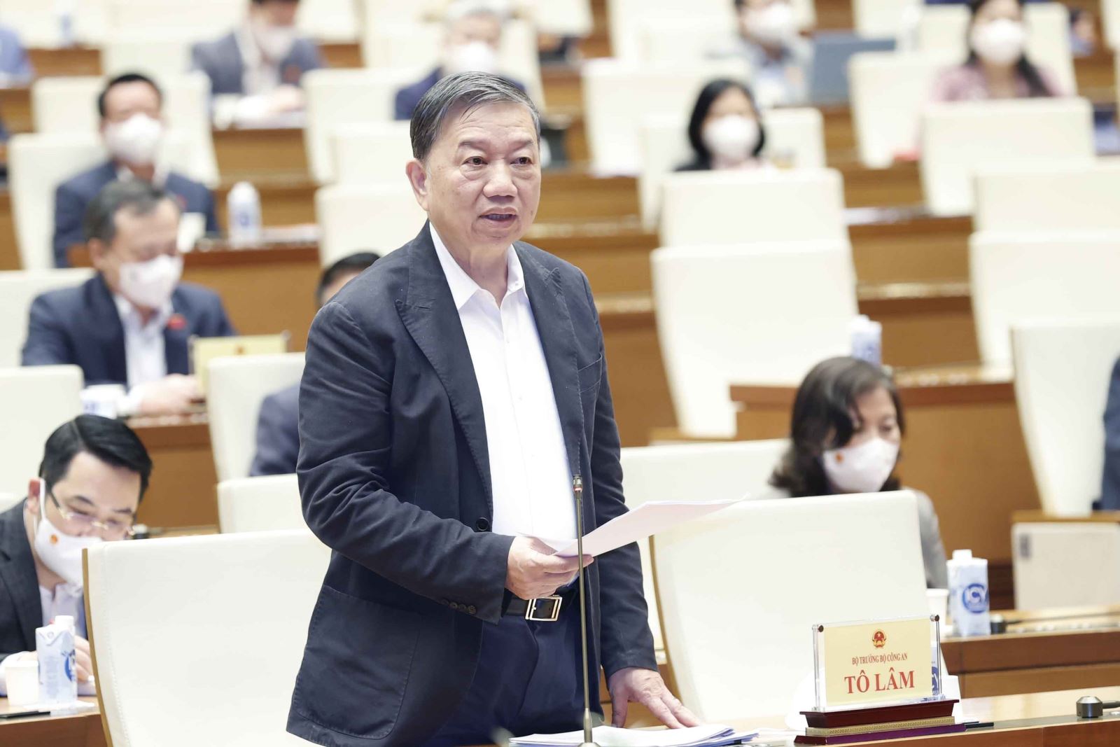 Bộ trưởng Bộ Công an Tô Lâm phát biểu làm rõ các vấn đề đại biểu Quốc hội nêu. Ảnh: Doãn Tấn/TTXVN