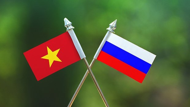 National flags of Viet Nam and Russia (Photo: Vietnam-briefing.com)