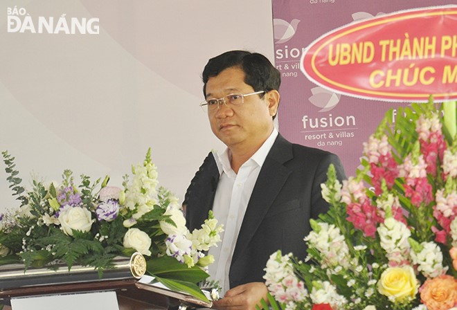 Phó Chủ tịch UBND thành phố Đà Nẵng Trần Phước Sơn phát biểu tại lễ khởi công. Ảnh: THÀNH  LẪN. 