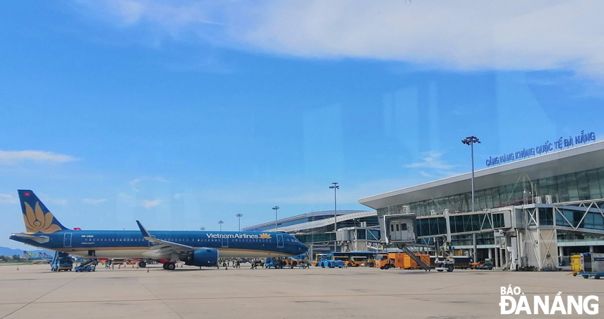 Sự kiện này sẽ là cơ hội quảng bá, giới thiệu hình ảnh và tiềm năng của Đà Nẵng tới các đối tác hàng không trong khu vực nhằm sớm khôi phục các đường bay quốc tế. Trong ảnh: Một góc sân bay quốc tế Đà Nẵng. Ảnh: THU HÀ.