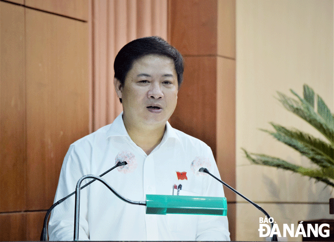 Phó Bí thư Thường trực Thành ủy, Chủ tịch HĐND thành phố Lương Nguyễn Minh Triết phát biểu tại hội nghị. Ảnh: TRỌNG HUY
