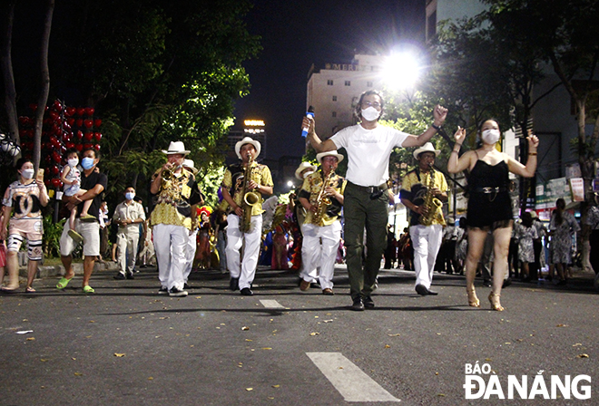 The audience had the opportunity to enjoy a special air-trumpet performance during the programme.