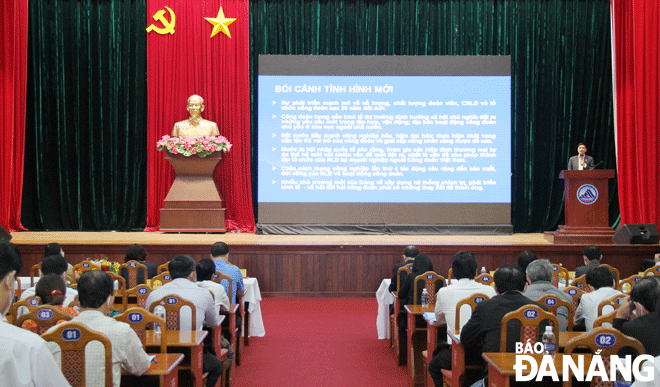 Đại diện lãnh đạo các tổ chức Công đoàn và đoàn viên dự hội nghị quán triệt, triển khai thực hiện Nghị quyết số 02-NQ/TW về đổi mới tổ chức và hoạt động của Công đoàn Việt Nam trong tình hình mới. Ảnh: P.X