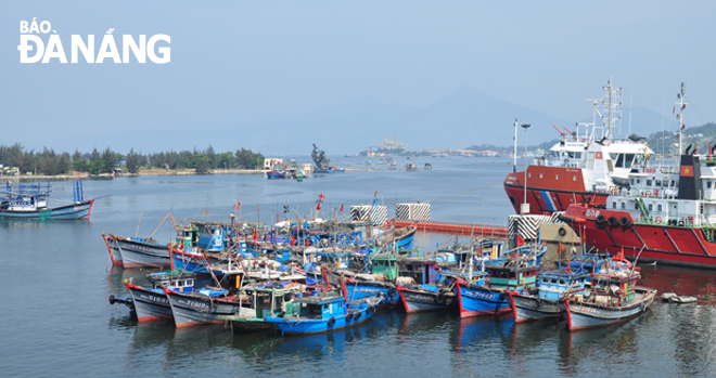 A corner of the channel leading to Tho Quang fishing wharf. Photo: THANH LAN