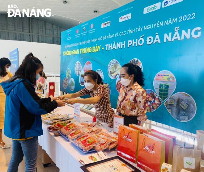 Such OCOP products of Da Nang as fish cakes, beef balls are on display at the trade show.