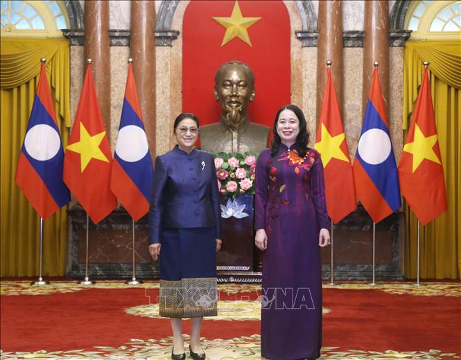 Phó Chủ tịch nước Võ Thị Ánh Xuân hội đàm với Phó Chủ tịch nước Lào Pany Yathotou