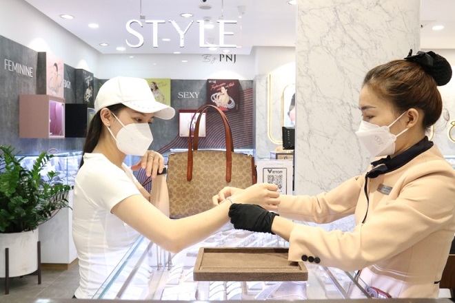 PNJ New Center 70-72 Trần Phú: Nơi khách hàng trải nghiệm xu hướng mua sắm hiện đại
