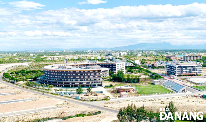  A view of infrastructure development of FPT Urban Area project in Hoa Hai Ward, Ngu Hanh Son District  Photo: TRIEU TUNG