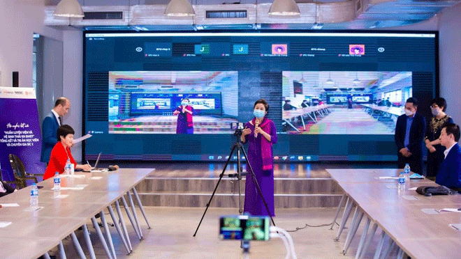 Ms. Le My Nga addresses at a conference for innovative startup coaches organised by the National Centre for Innovation and Startup Support under the Ministry of Science and Technology) in January 2022. Photo provided by the character.