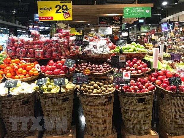 Fruits sold at a supermarket in Bangkok, Thailand. (Photo: VNA)