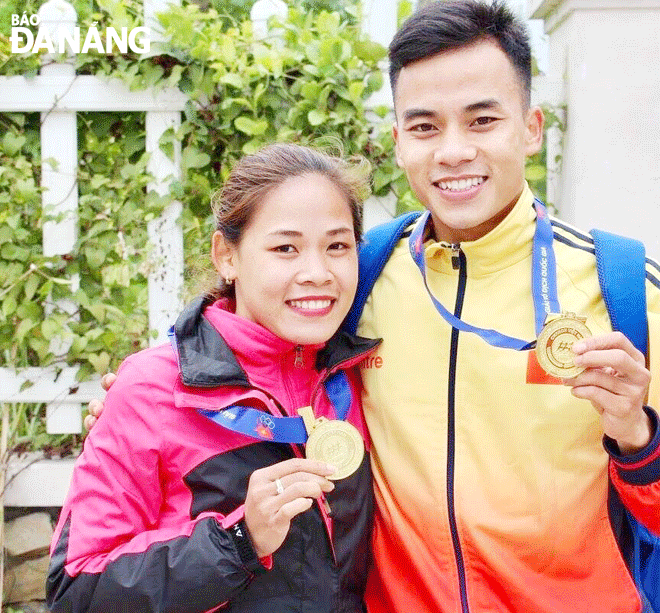 'Golden' hopes for Da Nang’s sports sector: race walker Nguyen Thi Thanh Phuc and her younger brother Nguyen Thanh Ngung. Photo: MOC MIEN