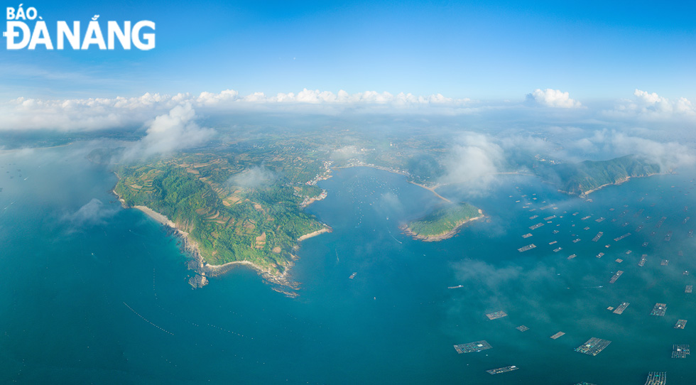 Xuan Dai Bay, Song Cau Town.