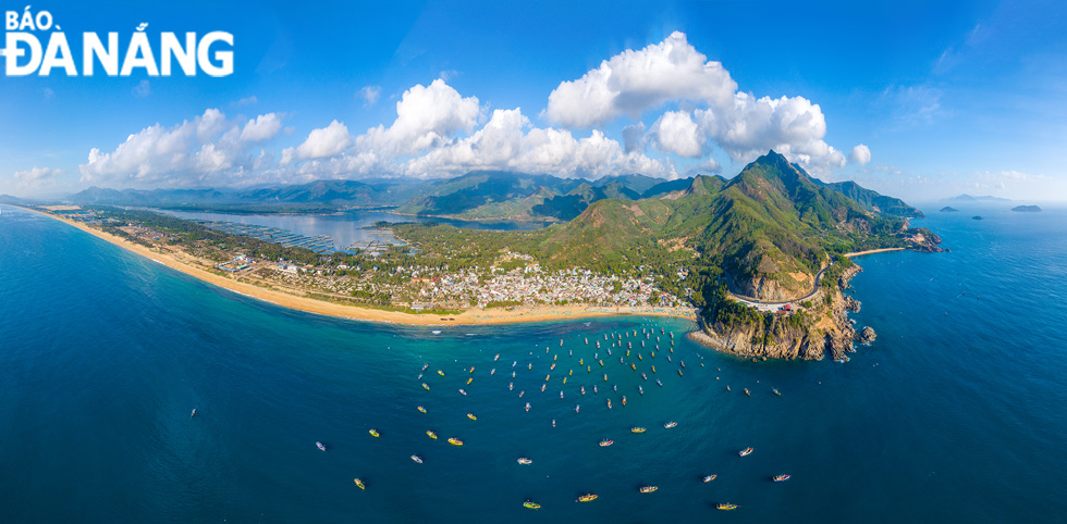 Xuan Hai Beach, Xuan Hai Commune, Song Cau Town