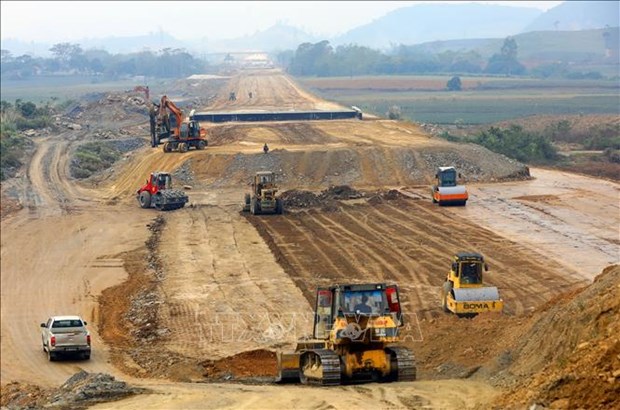 The construction of the Mai Son - Expressway 45 section had been 57.5 percent completed. (Photo: VNA)