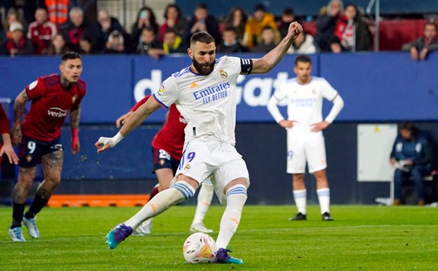 Benzema sút hỏng 2 quả 11m chỉ trong 7 phút. (Nguồn: Getty Images)