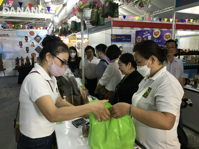 Programme promotes Da Nang’s key products to consumers. Photo: M.Q