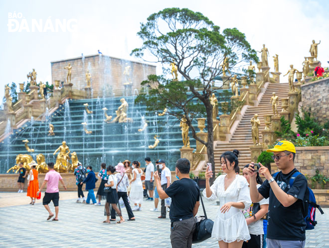 Visitors at the Sun World Ba Na Hill. Photo: KIM LIEN