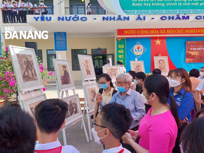 Da Nang students participate in extra-curricular classes to enhance their knowledge and life skills.