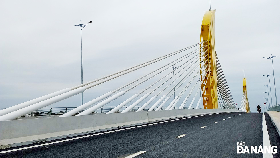 The Ong Dien Bridge connects the coastal route DT603which connects Da Nang with Quang Nam Province with Cam Kim Bridge in Hoi An City, Quang Nam Province and National Highway 14H.