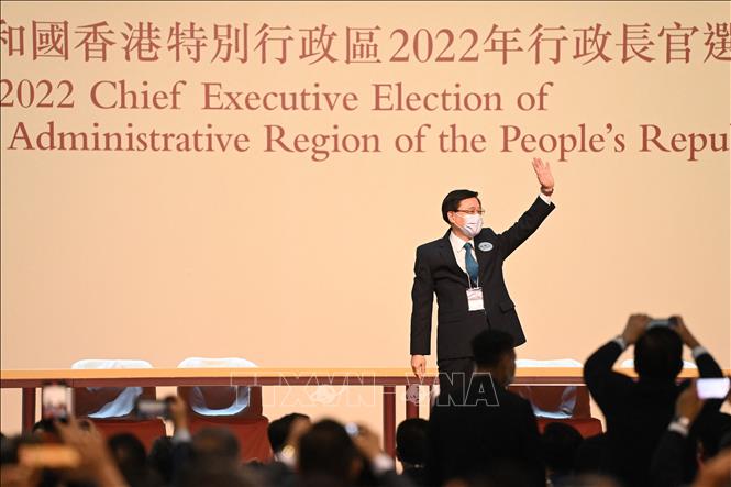 Ông Lý Gia Siêu sau khi được bầu làm Trưởng Đặc khu hành chính Hong Kong (Trung Quốc) ngày 8-5-2022. Ảnh: AFP/TTXVN