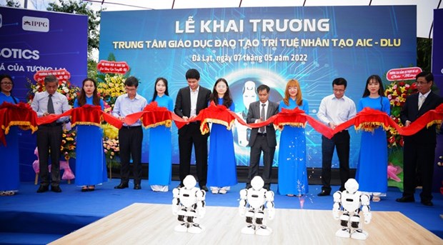 At the inauguration ceremony of the centre (Photo: baolamdong.vn)