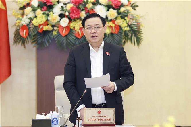 Chủ tịch Quốc hội Vương Đình Huệ phát biểu tại Phiên họp thứ 11 của Uỷ ban Thường vụ Quốc hội sáng 11-5. Ảnh: Doãn Tấn/TTXVN.