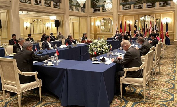 ASEAN foreign ministers review preparation for ASEAN-US Special Summit. (Photo: baoquocte.vn)