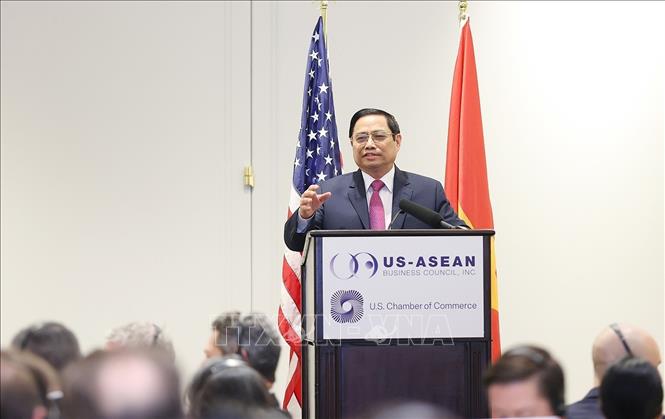 Thủ tướng Phạm Minh Chính phát biểu trước các nhà đầu tư và doanh nghiệp Hoa Kỳ. Ảnh: Dương Giang/TTXVN