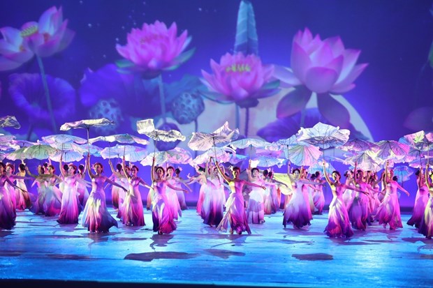 A dance performance at the opening ceremony. (Photo: VNA)