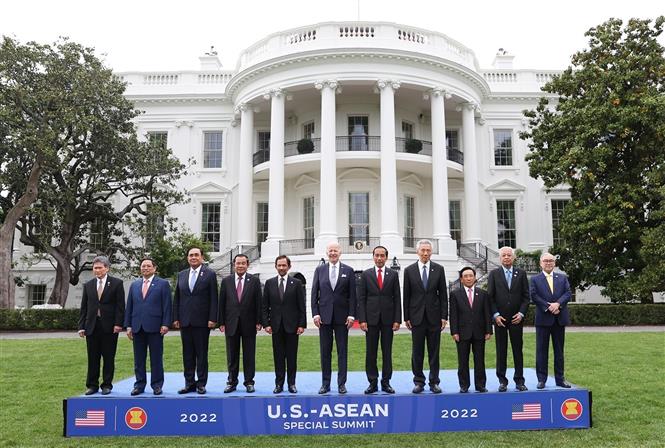 Tổng thống Hợp chúng quốc Hoa Kỳ Joseph Robinette Biden Jr và các Lãnh đạo ASEAN. Ảnh: Dương Giang-TTXVN