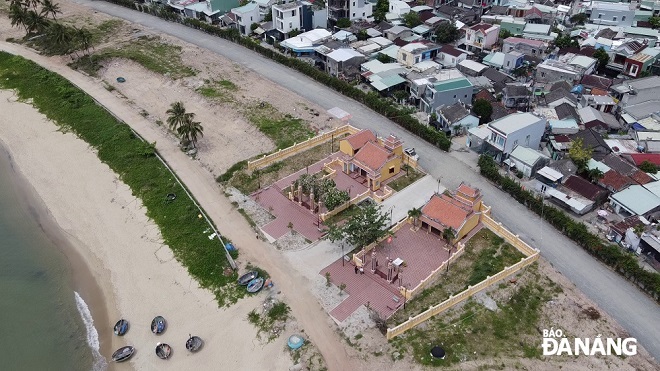 The Nam O worship temple for souls, next to the Whale Temple, is a place to worship and commemorate the martyrs who sacrificed their lives during the city's battle against the French in 1858. Photo: X. SON