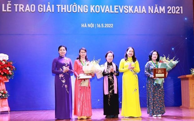 Awardees of the Kovalevskaya Award 2021. (Photo: VNA)