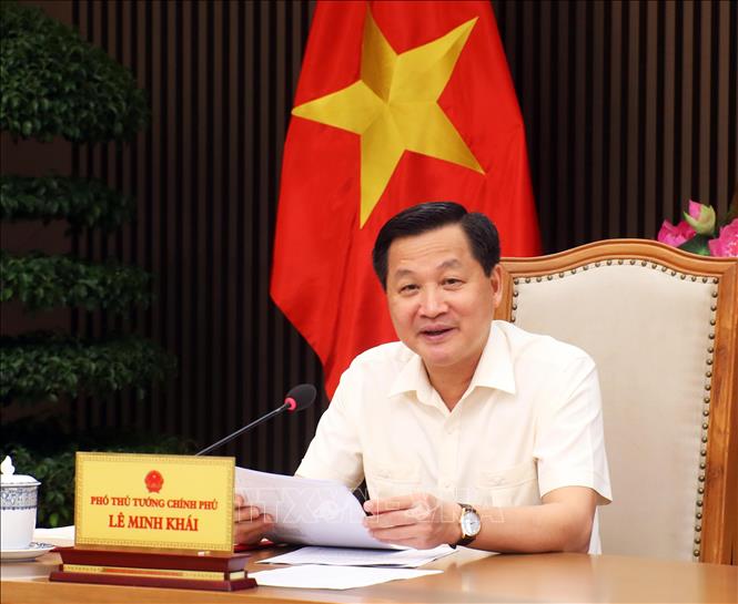 Phó Thủ tướng Lê Minh Khái chủ trì làm việc với 8 bộ, ngành, cơ quan Trung ương về giải ngân vốn đầu tư công năm 2022. Ảnh: Lâm Khánh/TTXVN