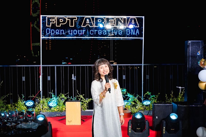 Bà Nguyễn Phương Anh - Giám đốc FPT Arena Multimedia Đà Nẵng phát biểu tại buổi khai trương trong niềm xúc động và đầy tự hào.