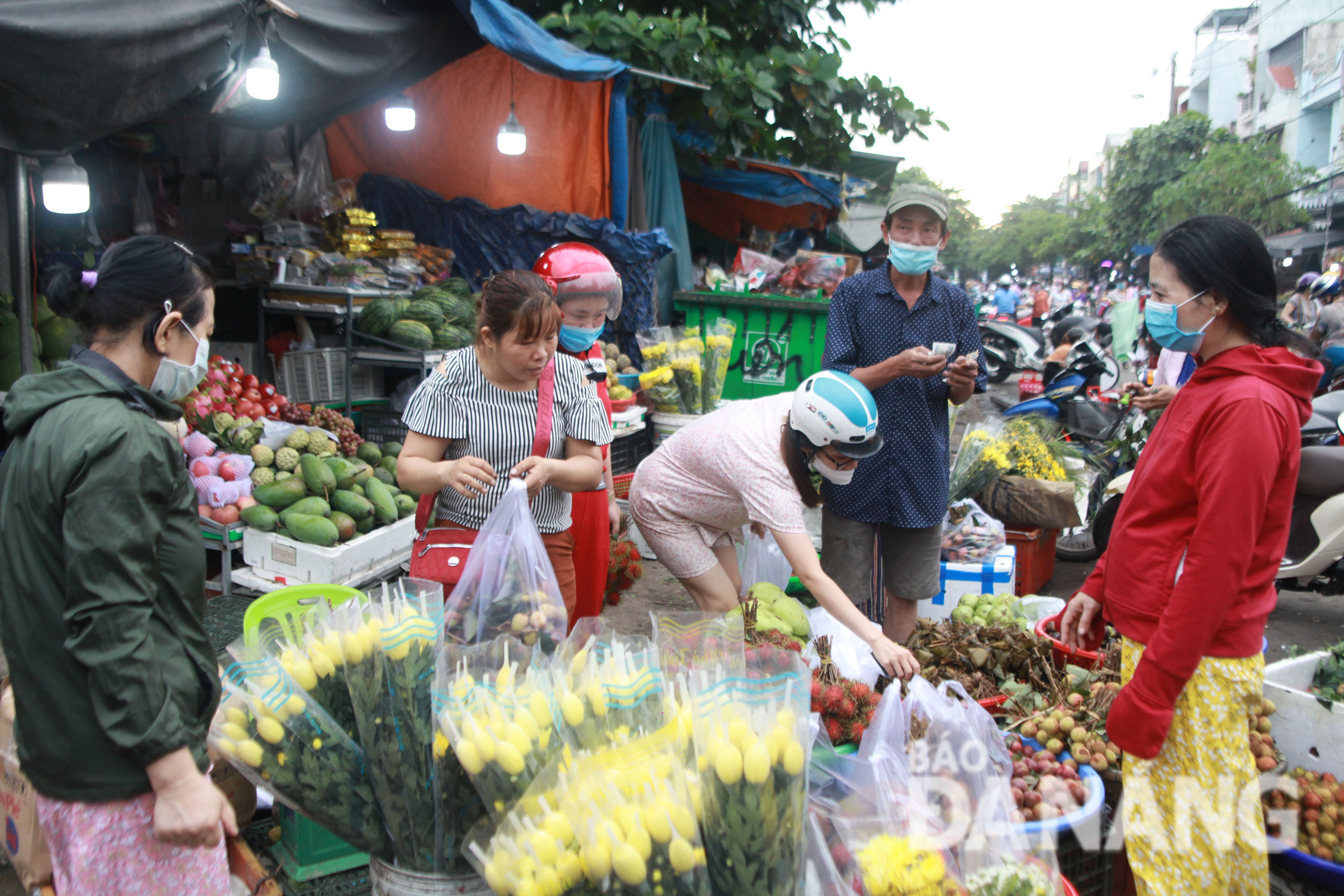 Chrysanthemums are among the best-sellers for the Mid-year Festival.