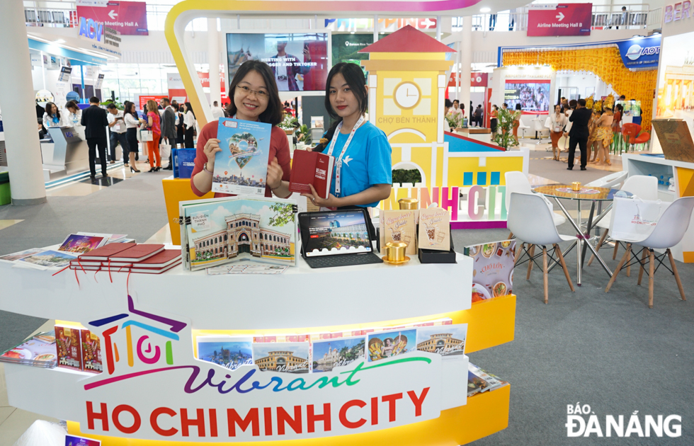 Ho Chi Minh City's pavilion is designed colourfully with the image of Ben Thanh Market.