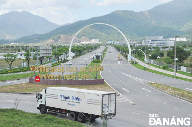 Infrastructure at the Da Nang Hi-Tech Park has been completed and it is now available for potential  hi-tech and environmentally-friendly investment project. Photo: THANH LAN