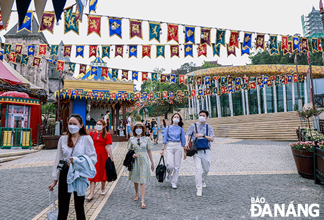 Visitors at the Sun World Ba Na Hills Tourist Area.