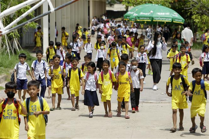 Học sinh tại một trường học ở Phnom Penh, Campuchia, ngày 29-5-2022. Ảnh: THX-TTXVN