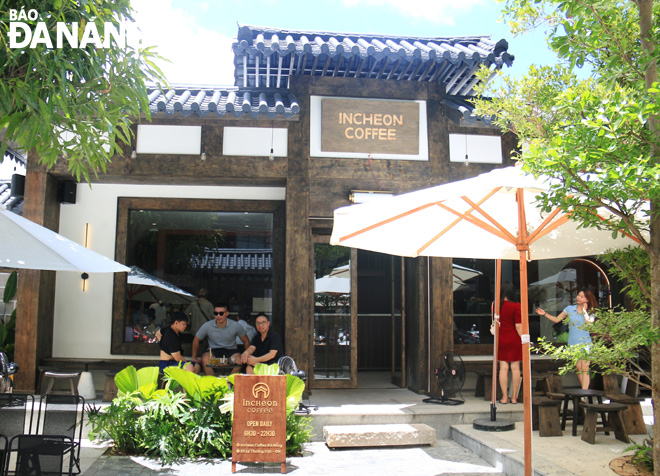  Incheon Coffee space seen from the outside. Photo: NHAT LE