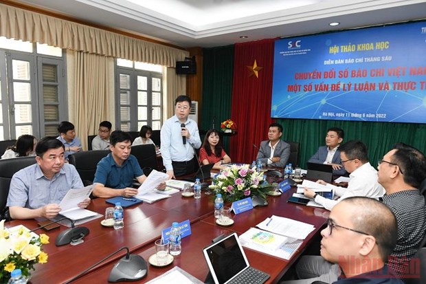 Cục trưởng Cục Báo chí Nguyễn Thanh Lâm phát biểu tại hội thảo về chuyển đổi số báo chí ngày 11/6. (Ảnh: Báo Nhân dân)